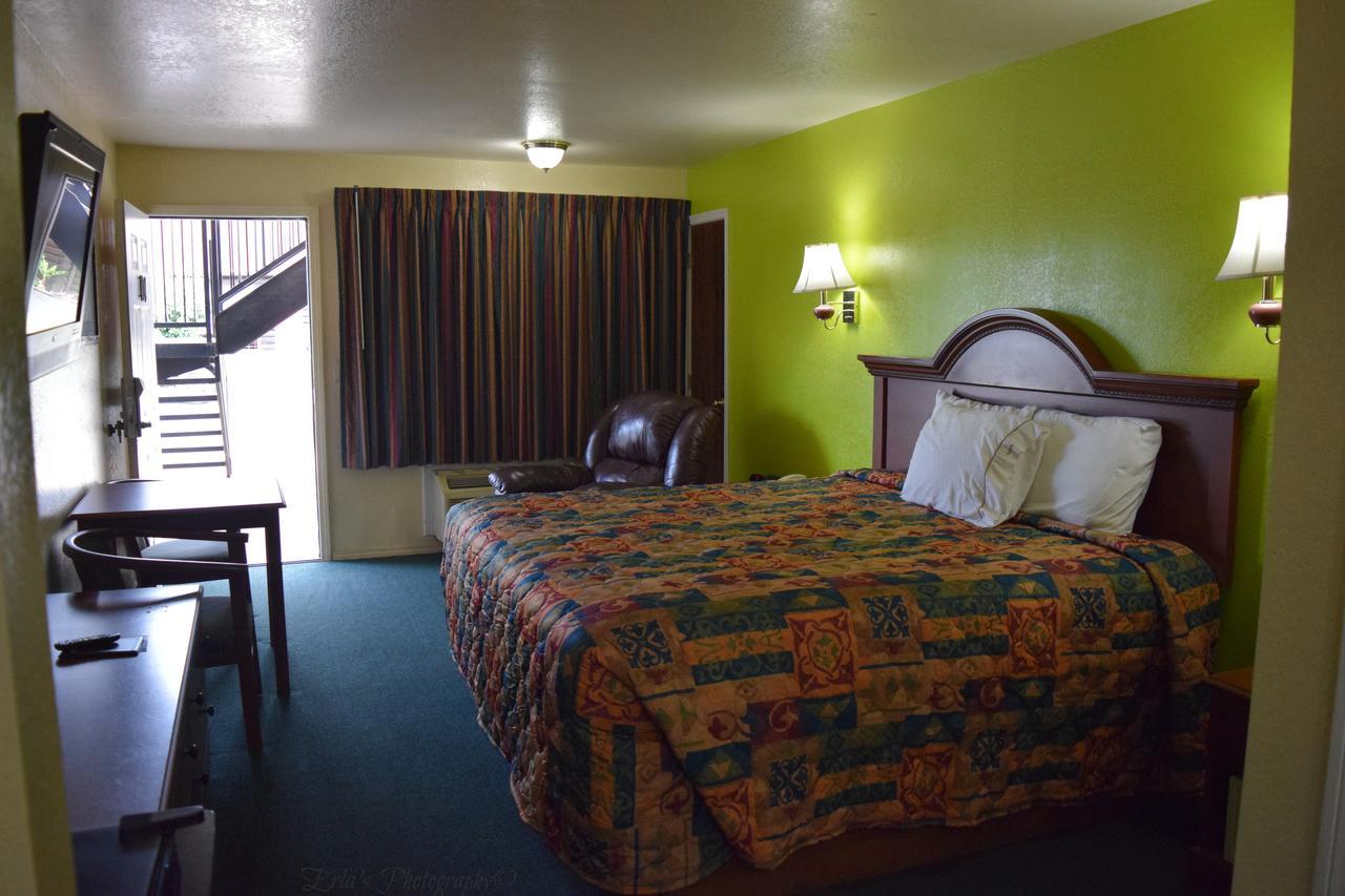 Claremore Motor Inn Eksteriør bilde