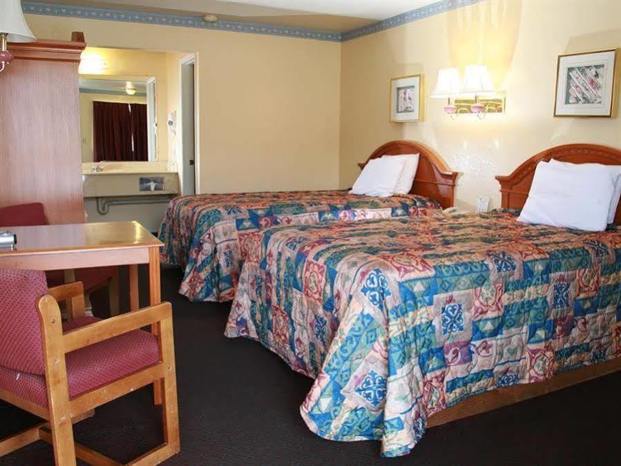 Claremore Motor Inn Eksteriør bilde